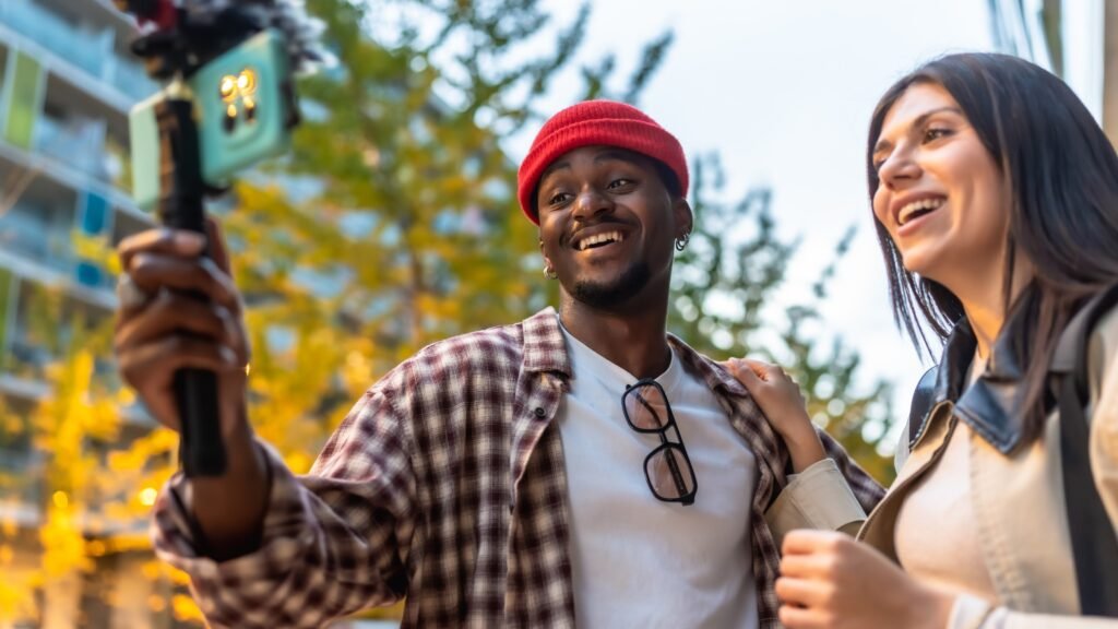 Motion Graphics for Social Media: Tips for Creating Scroll-Stopping Content